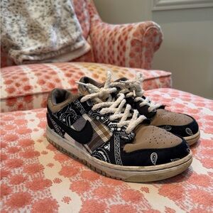 Nike Dunks Cactus Jack